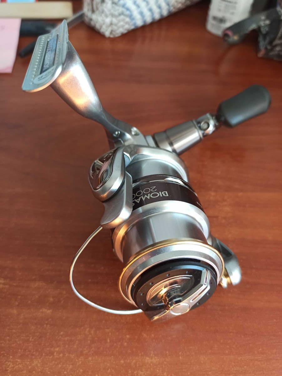 Спінінгова котушка Shimano Biomaster 2000S, Шостка, Сумська обл. — фото 2 з 3