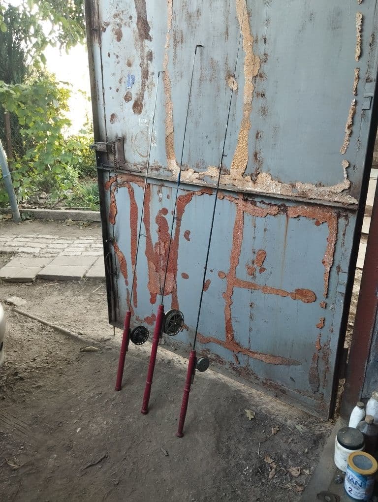 Спінінги з котушками, 3 шт., Матвіївка, Запорізька обл.