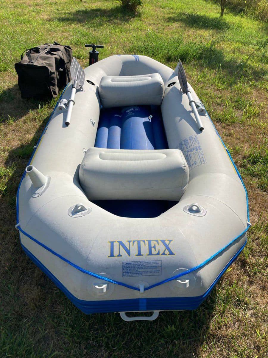 Надувний човен Intex 287 см, Житомир, Житомирська обл. — фото 3 з 5