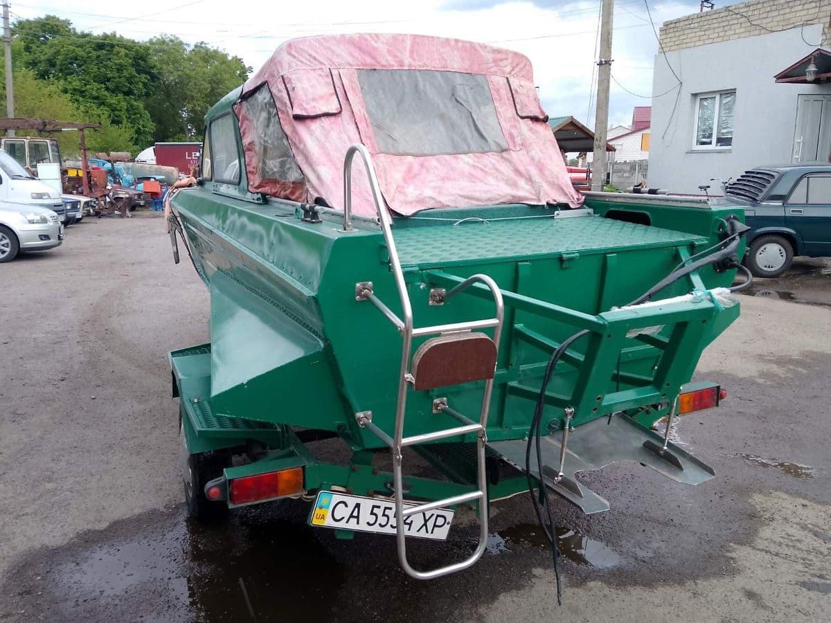 Металевий човен Сірєбта, Слобода, Черкаська обл. — фото 5 з 5