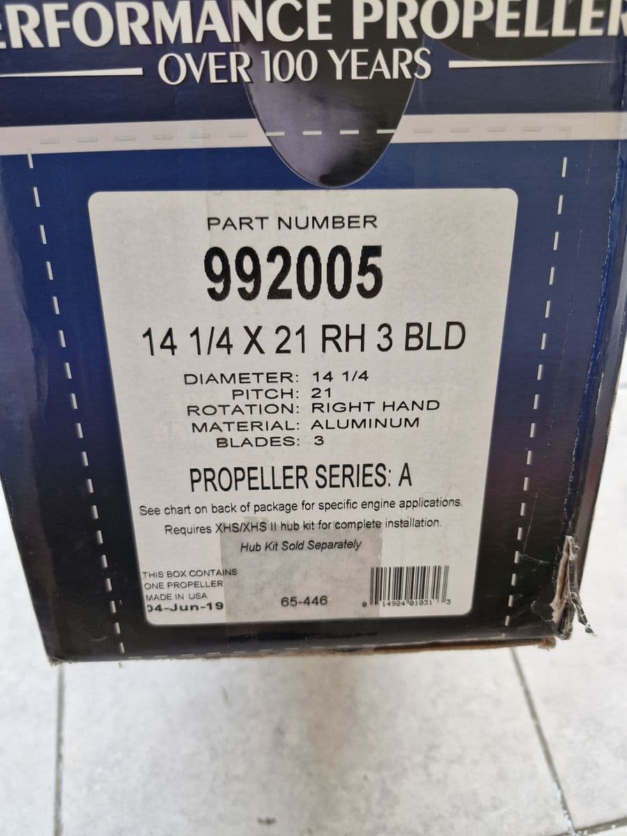 Гребний гвинт Michigan Vortex 14 1/4×21 RH, Чернівці, Чернівецька обл.