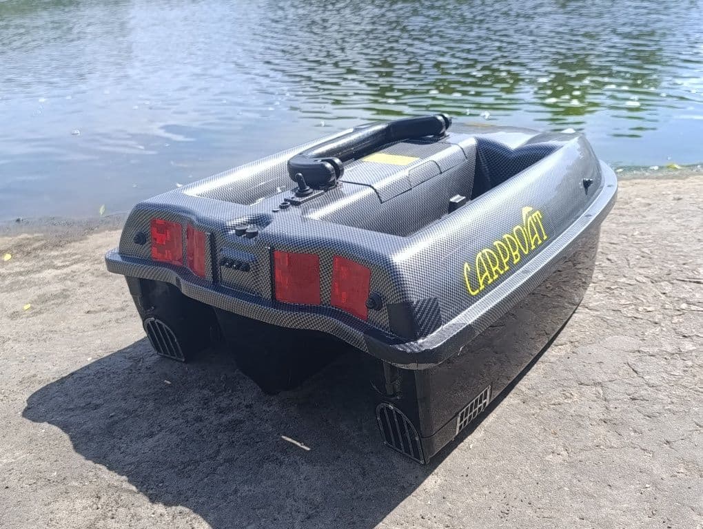 Прикормковий кораблик Carboat з GPS, Черкаси, Черкаська обл. — фото 2 з 5