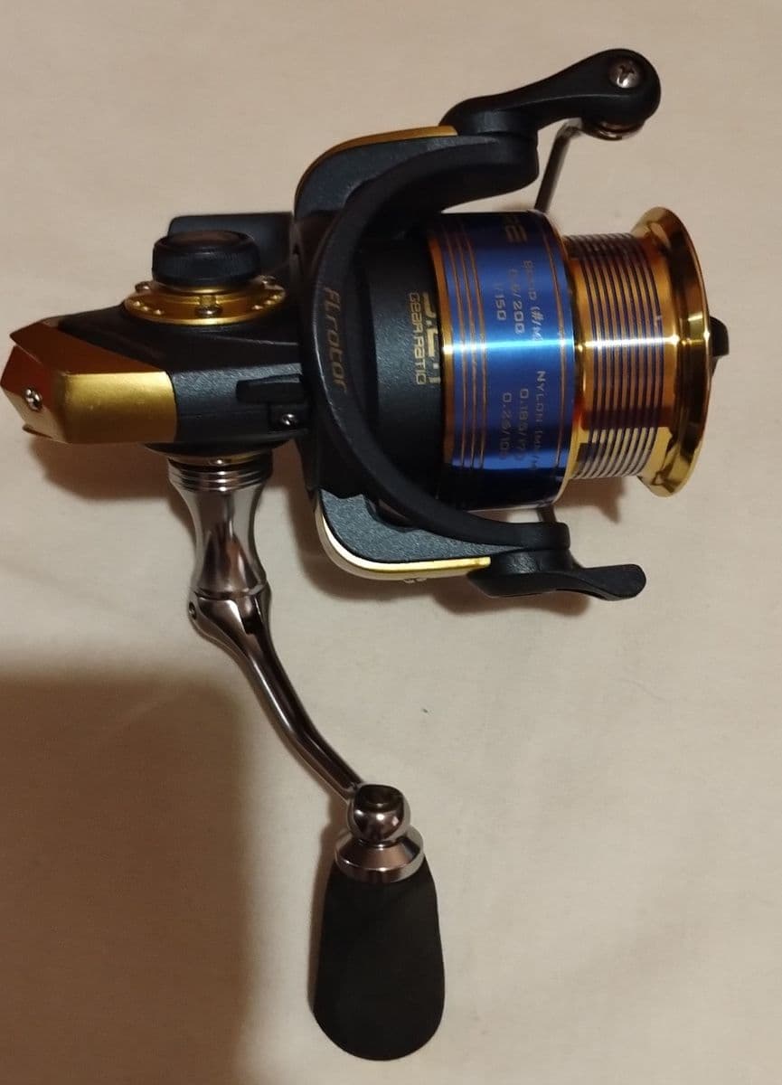 Котушка Favorite Sapphire 2500S, Запоріжжя, Запорізька обл. — фото 3 з 5