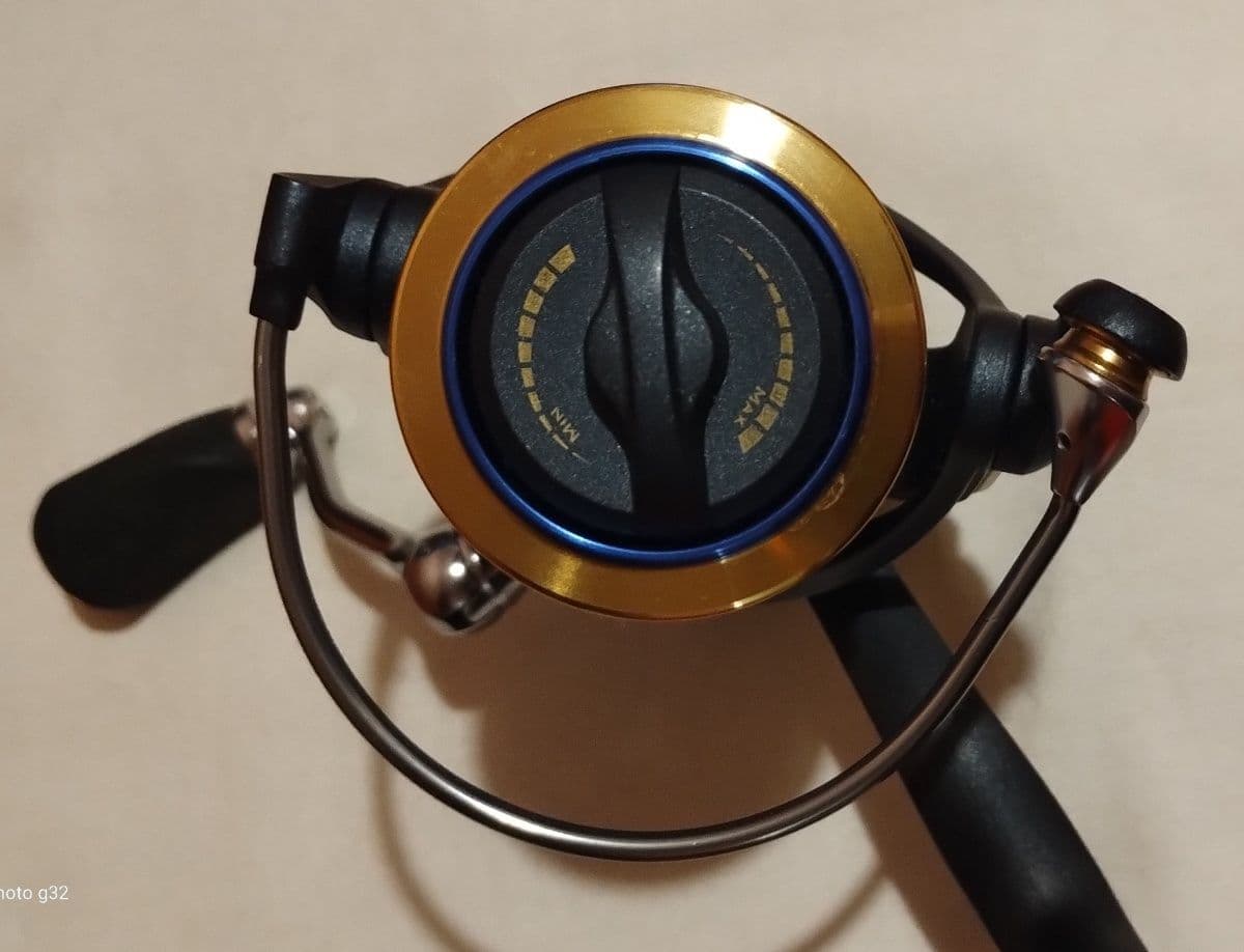 Котушка Favorite Sapphire 2500S, Запоріжжя, Запорізька обл. — фото 4 з 5