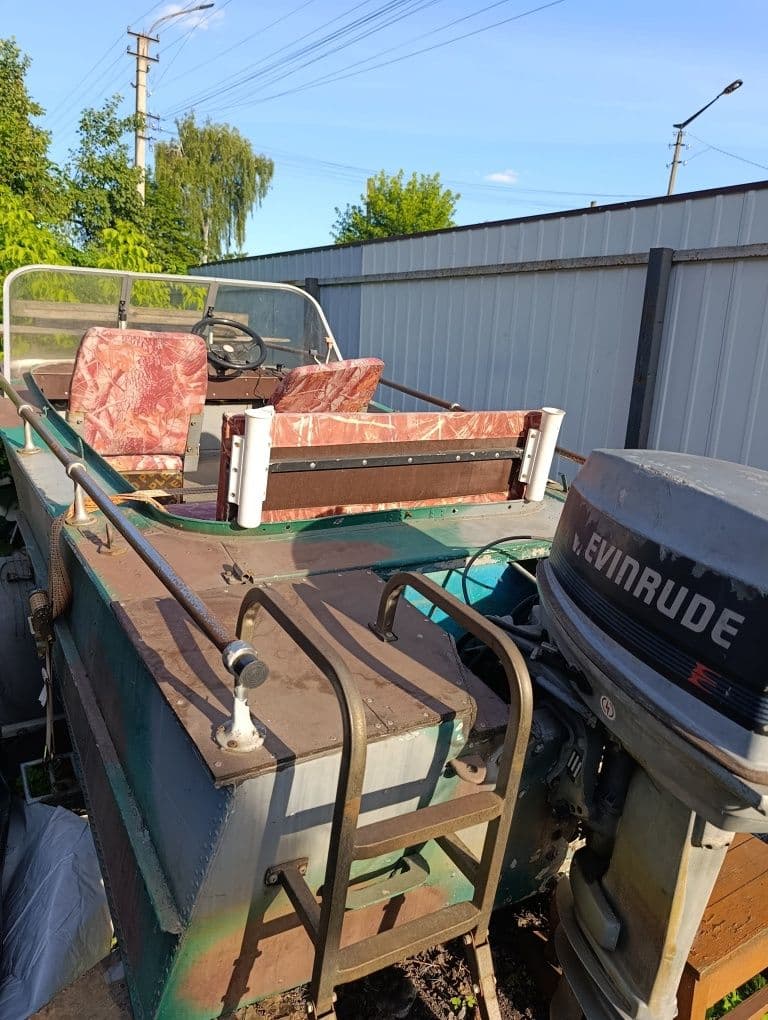 Човен МКМ прогулянковий з двигуном Evinrude 25, Сновськ, Чернігівська обл.