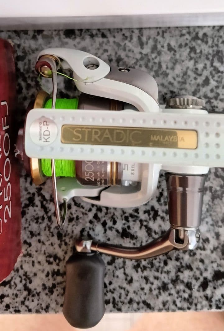 Котушки та спінінги Shimano Twin і Stradic, Житомир, Житомирська обл. — фото 4 з 5