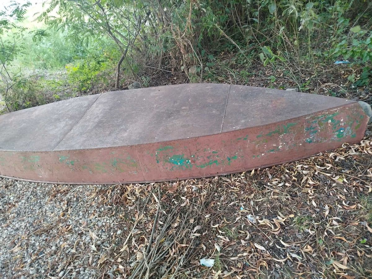 Металевий човен б/в, Комарів, Чернівецька обл. — фото 3 з 5