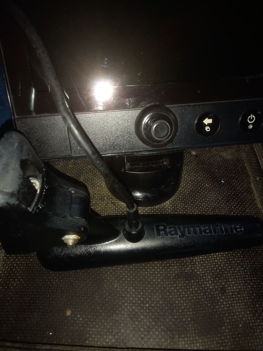 Ехолот Raymarine Dragonfly 7, Великий Кучурів, Чернівецька обл. — фото 5 з 5