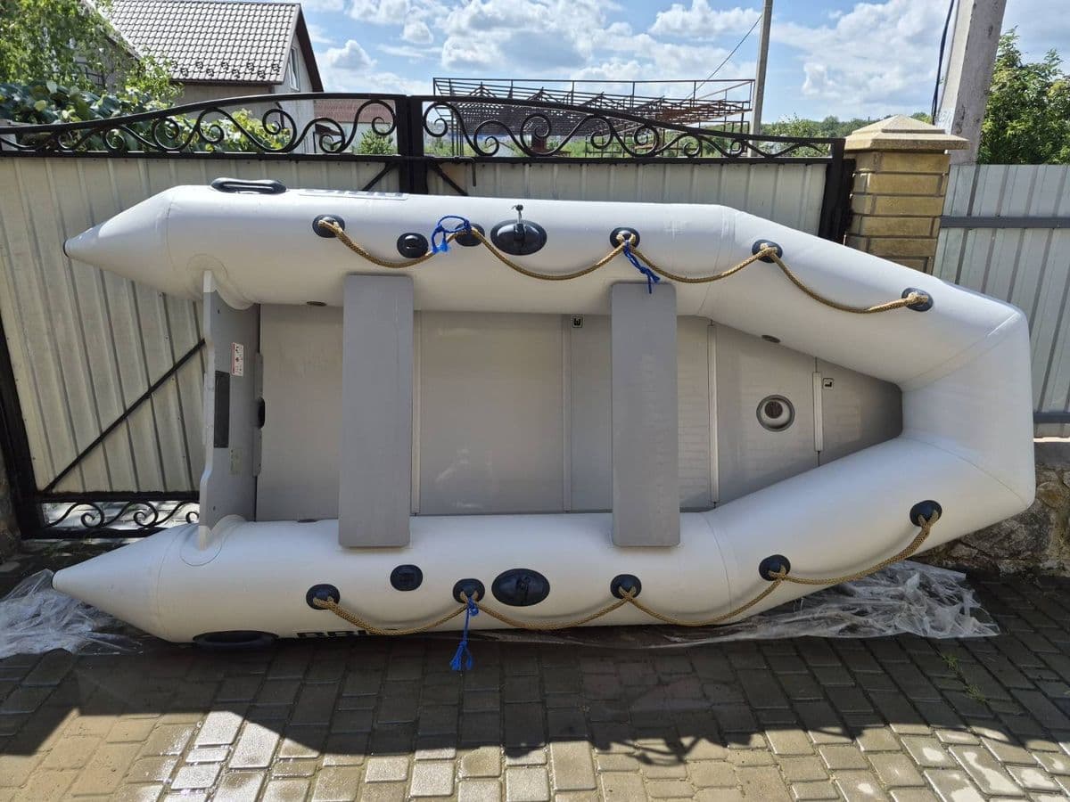 Комплект Brig Dingo 330 з мотором Mercury 9.9, Новодністровськ, Чернівецька обл.