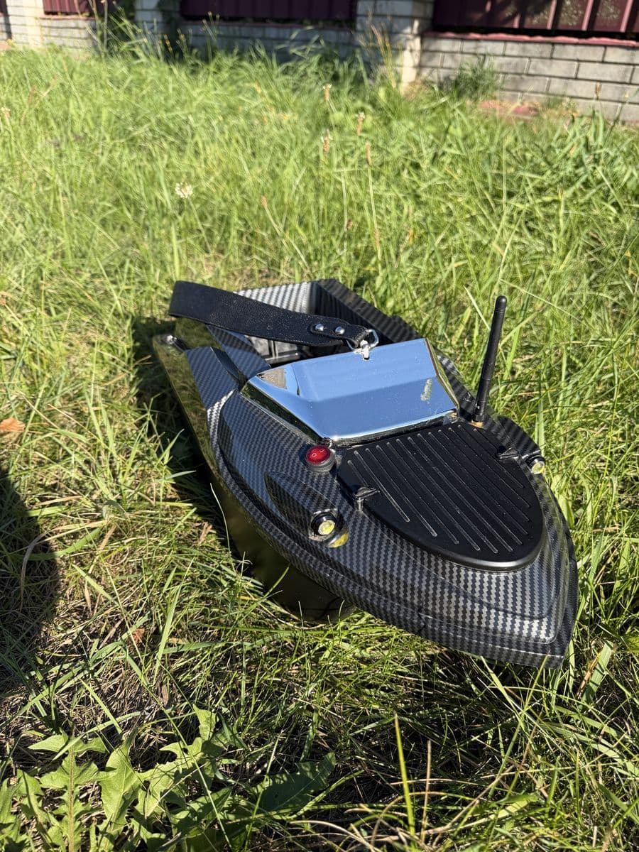Кораблик для завозу прикормки Flytec V080 з GPS та ехолотом, Житомир, Житомирська обл. — фото 3 з 4
