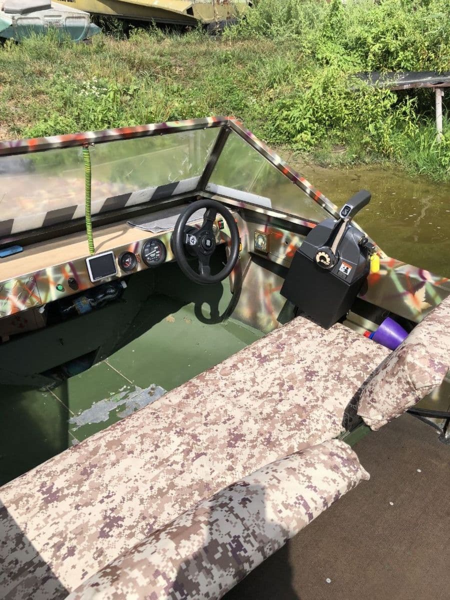 Човен Крим з мотором Evinrude E-Tec 40, Горішні Плавні, Полтавська обл. — фото 5 з 5
