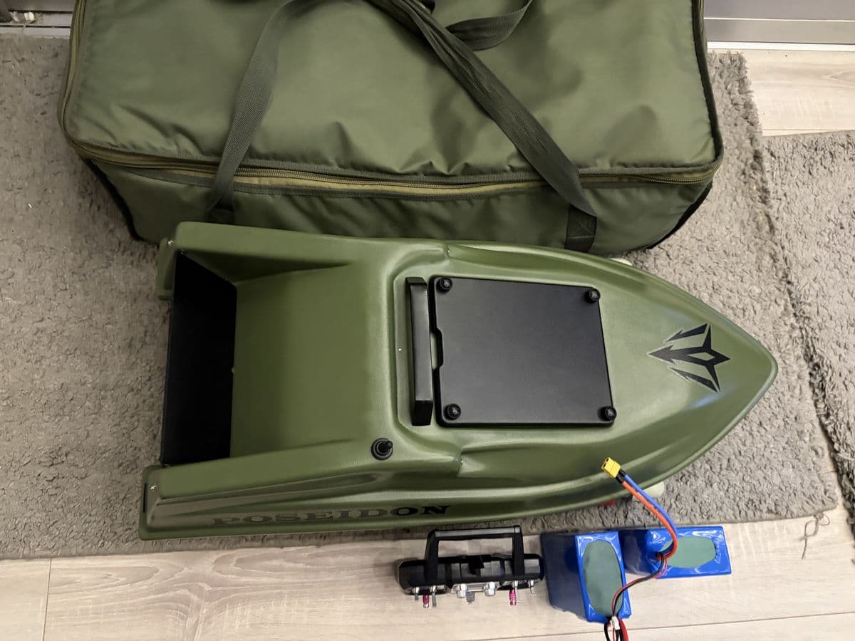 Кораблик для завозу прикорму з GPS 9+1 підшипників, Луцьк, Волинська обл. — фото 3 з 5