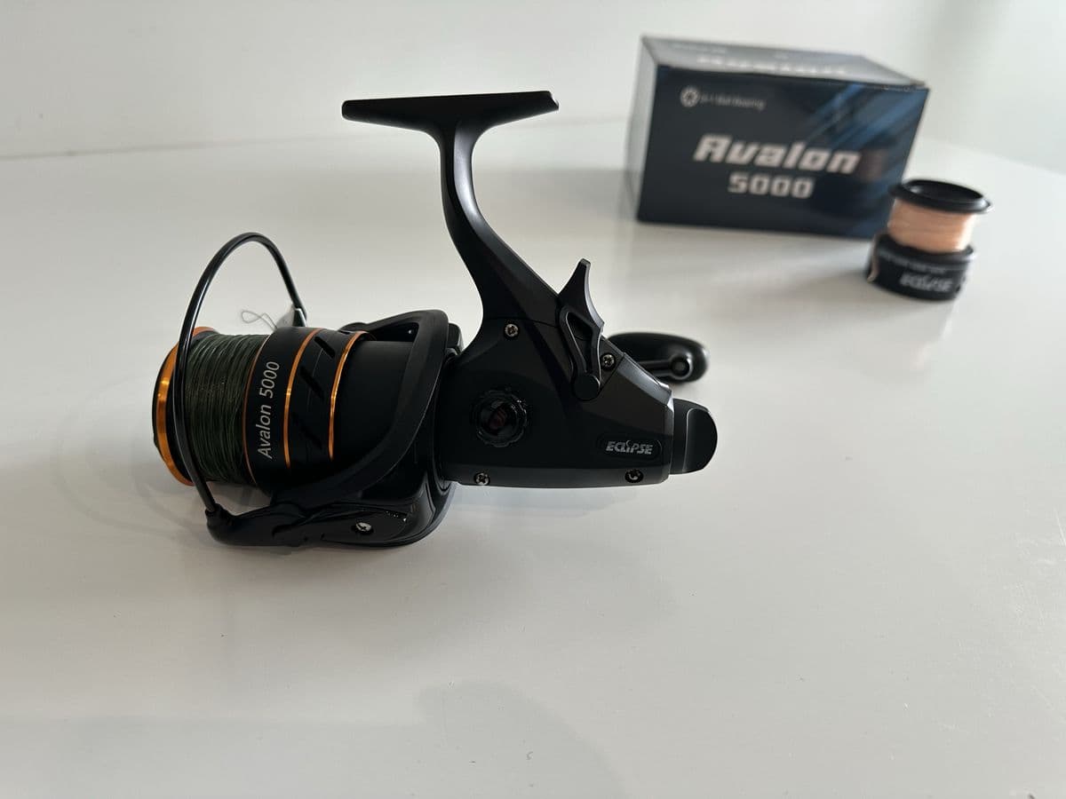 Коропова котушка Eclipse Avalon 5000 з бейтранером, Рівне, Рівненська обл. — фото 2 з 2