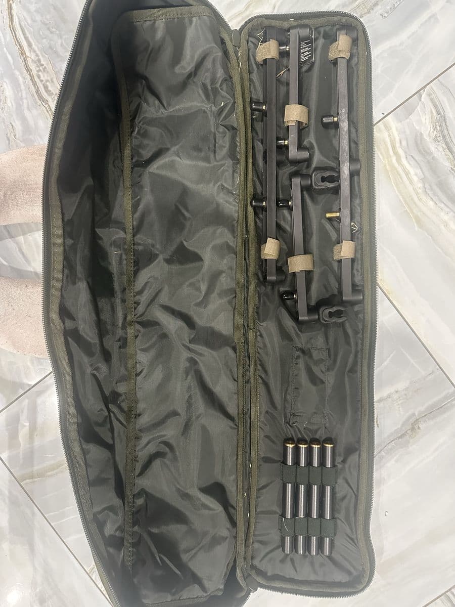 Род-под Fox EOS Tripod на 2-3 вудилища, Пісочин, Харківська обл.