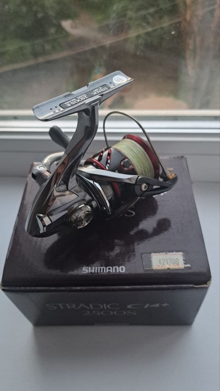 Котушка Shimano Stradic 2500S 2016 року — фото 2 з 2