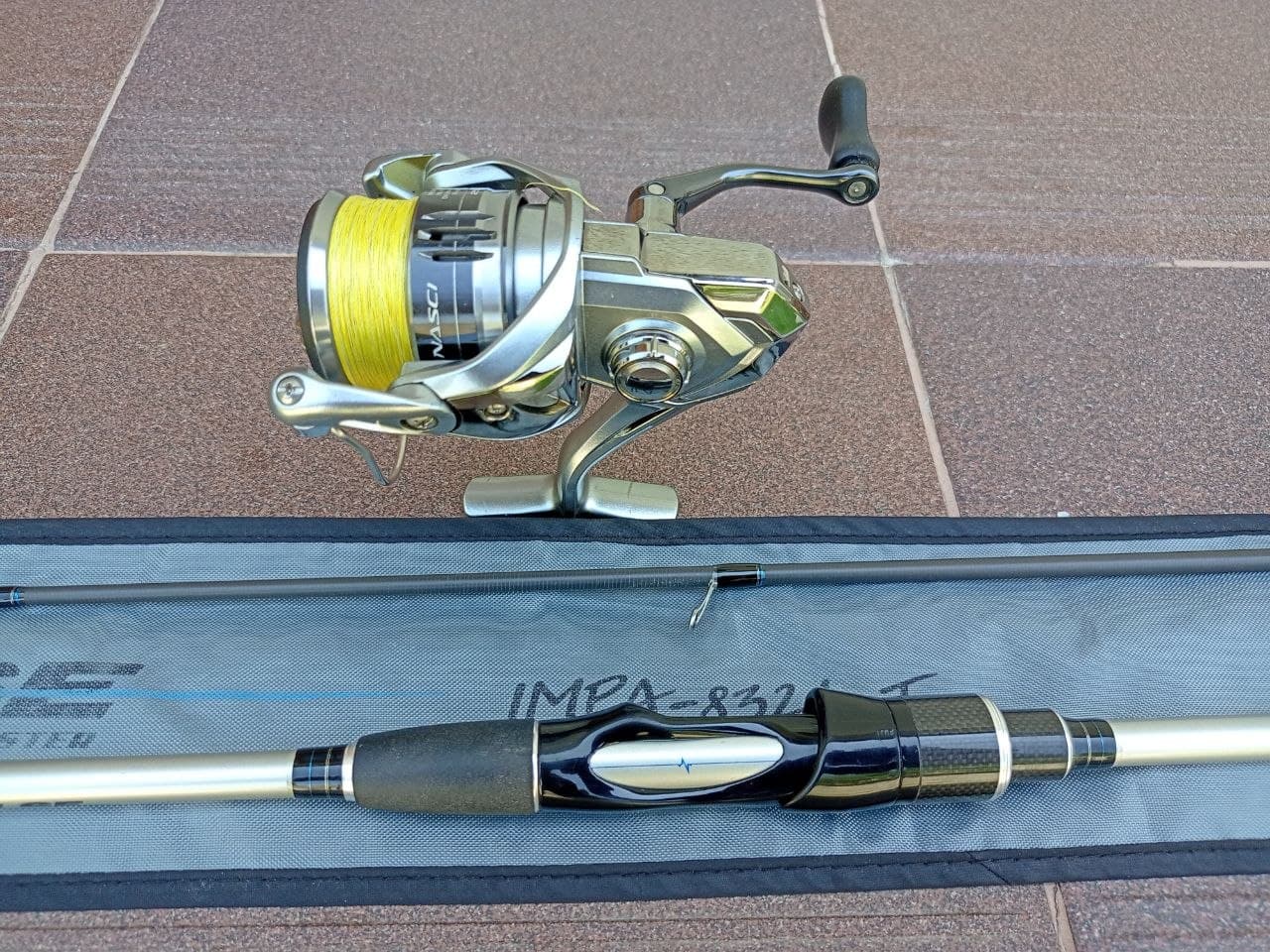 Комплект Favorite Impulse з котушкою Shimano Nasci 2500