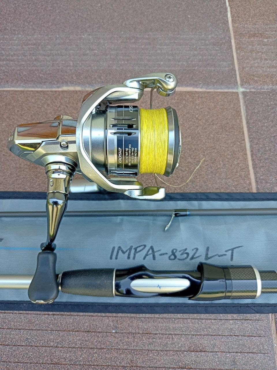 Комплект Favorite Impulse з Shimano Nasci 2500