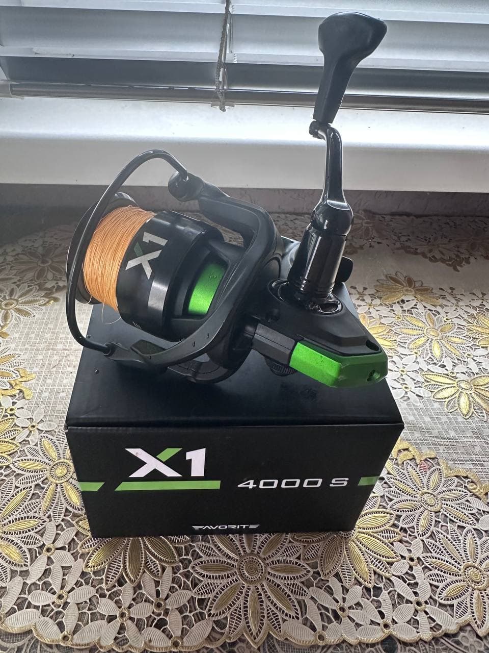 Безінерційна котушка Favorite X1 4000S