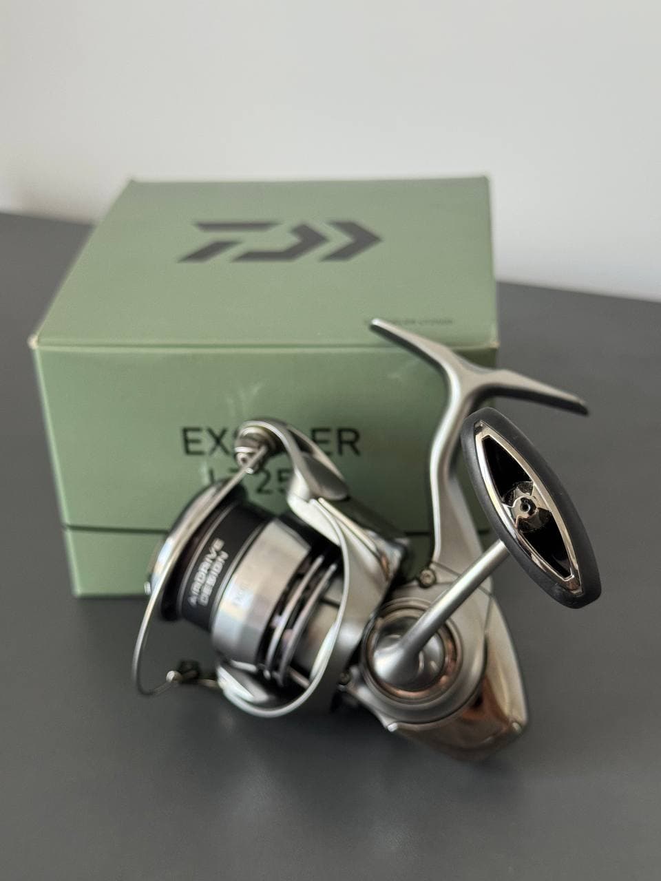 Котушка Daiwa 23 Exceler LT 2500 — фото 5 з 5