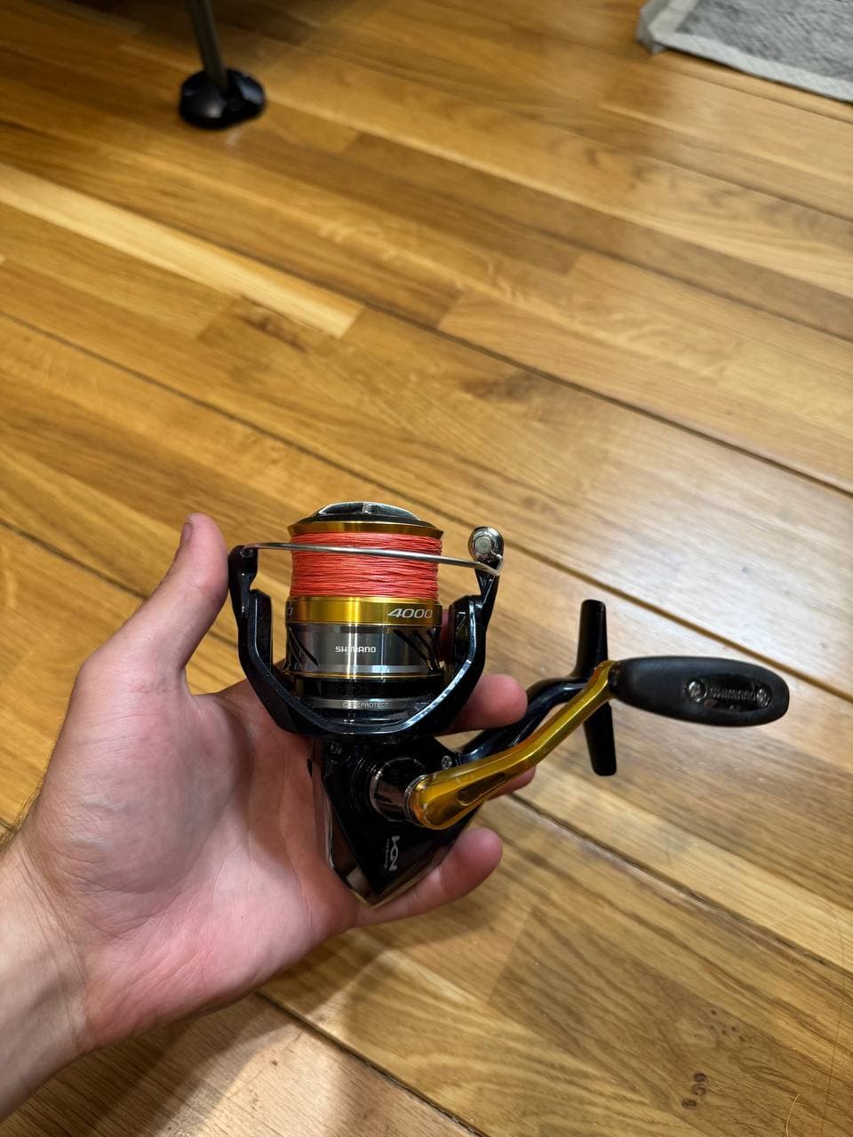 Спінінгова котушка Shimano Nasci 4000