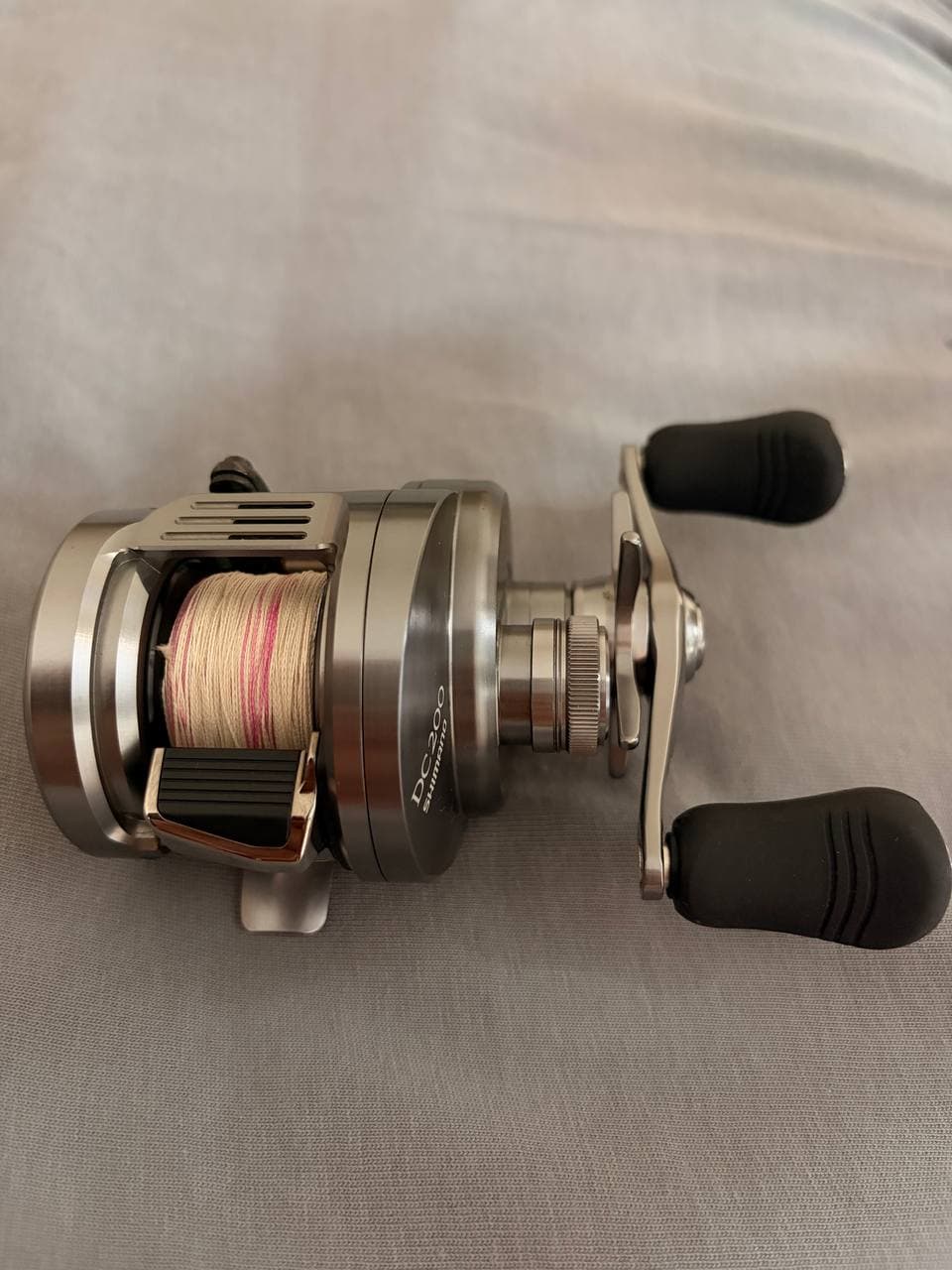 Мультиплікаторна котушка Shimano Calcutta Conquest DC 200 — фото 5 з 5