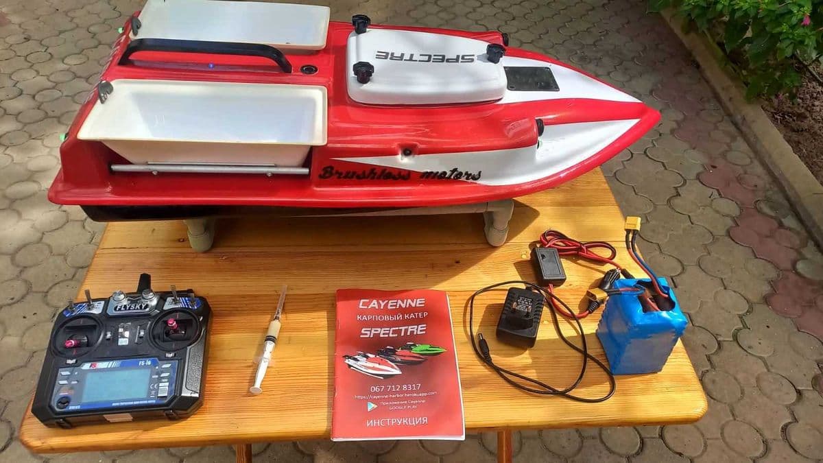 Прикормковий кораблик Cayenne SPECTRE, Миколаїв, Миколаївська обл.