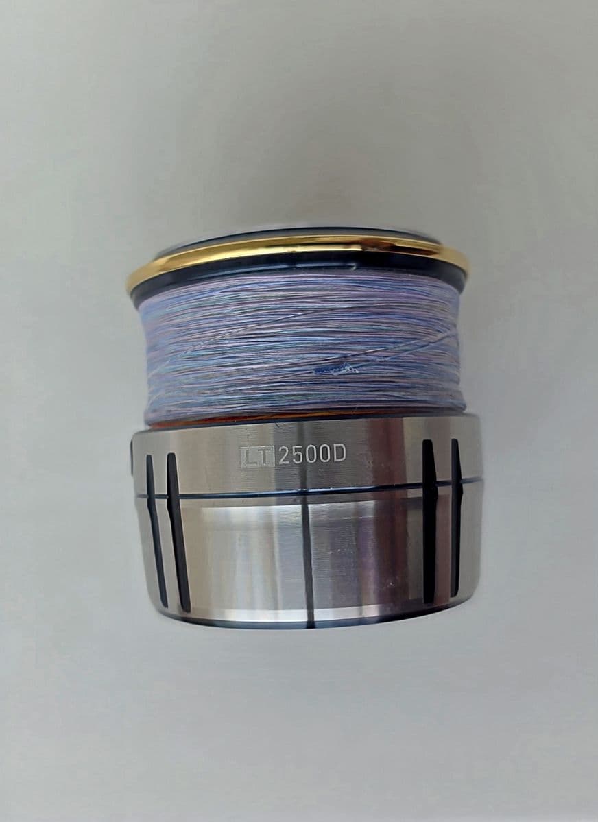 Шпулі Daiwa Certate 2500D і Shimano Vanquish 2500S, Хмельницький, Хмельницька обл. — фото 4 з 5