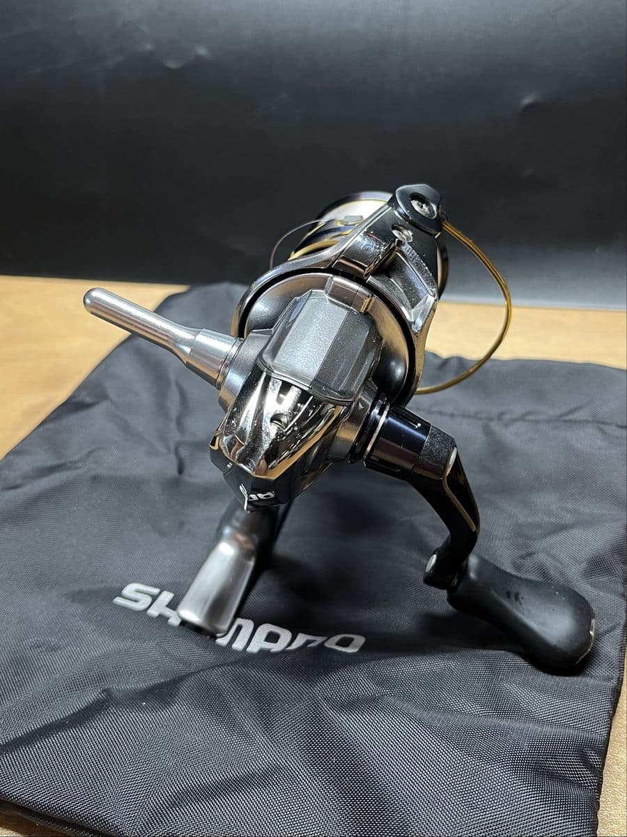 Спінінгова котушка Shimano Vanquish 1000PGS, Житомир, Житомирська обл. — фото 4 з 5