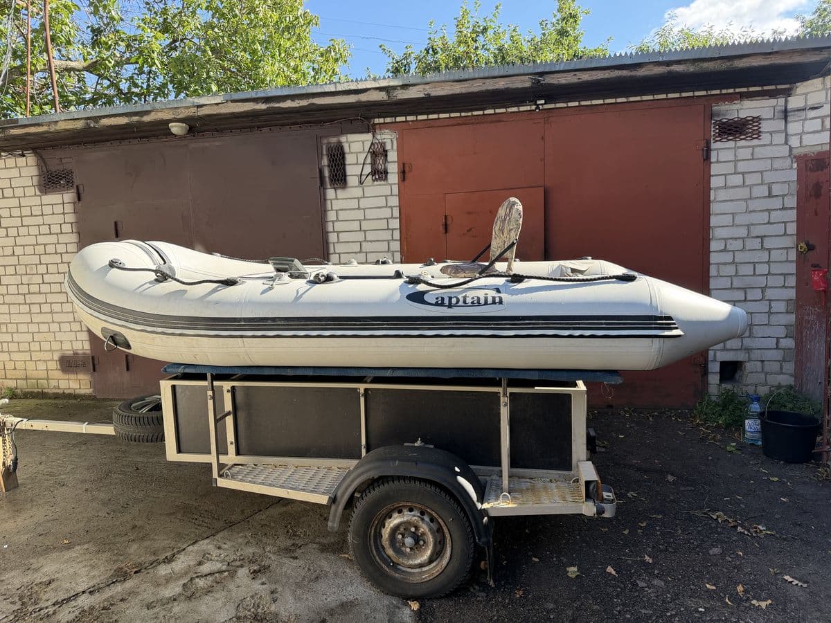 Надувний кільовий човен Capitan 330 з причепом-лафетом, Житомир, Житомирська обл. — фото 2 з 5