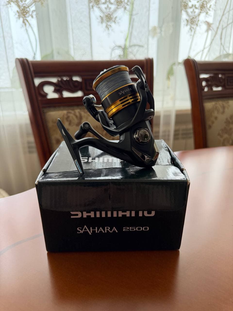 Котушка Shimano Sahara 2500